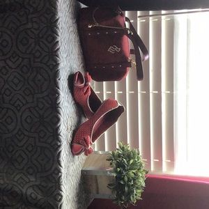 Red Polka Dot Flats 📍